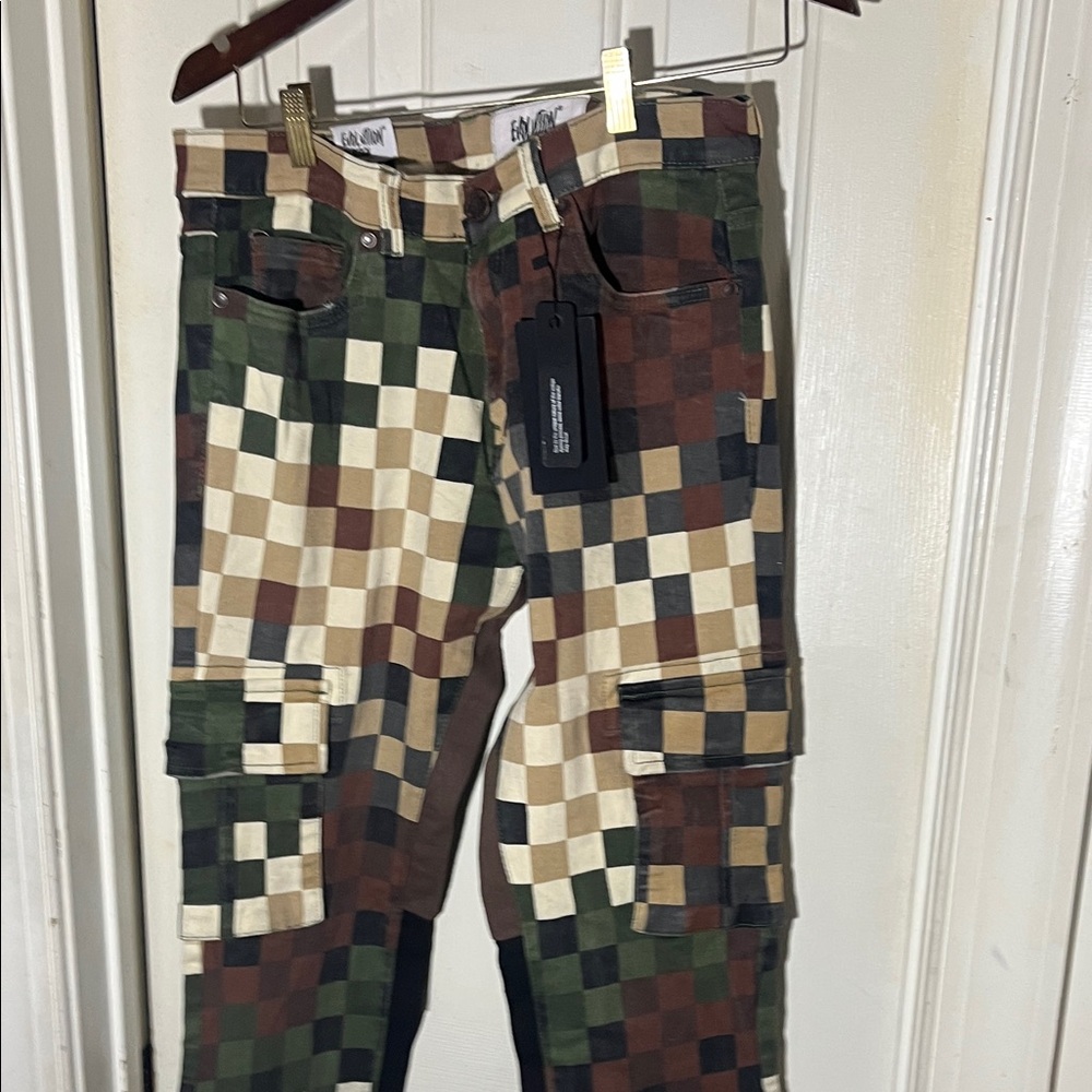 Evolution and design size 32 new with tags